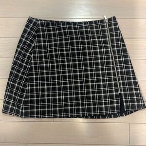 Zara Plaid Black and White Skirt